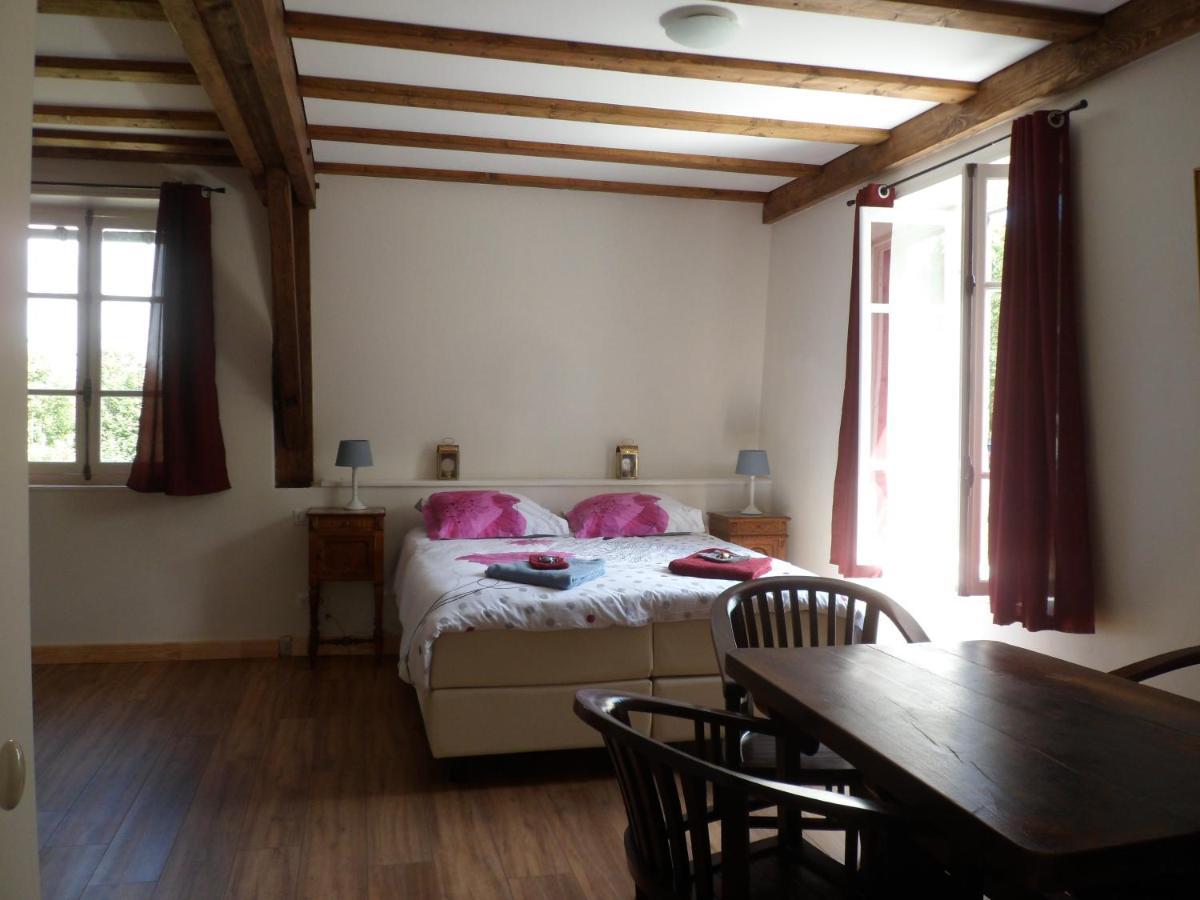 Le Pont Du Roy Bed and Breakfast Besse-et-Saint-Anastaise Exteriör bild